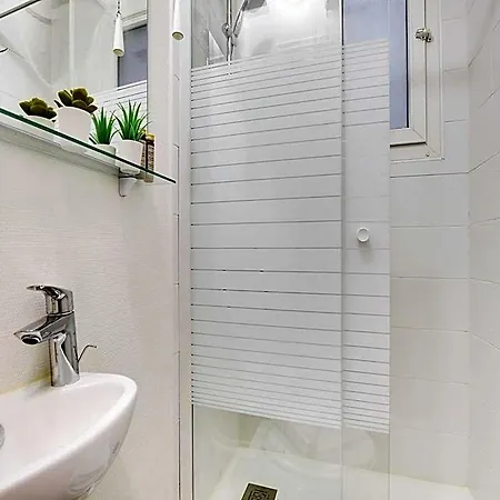 Magnificent - 1br4p - Sacre-coeur 2*